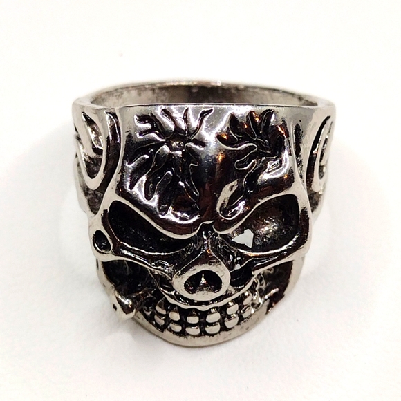SKULL MEN’S BITE THE BULLET RING Free Shipping - Picture 11 of 15